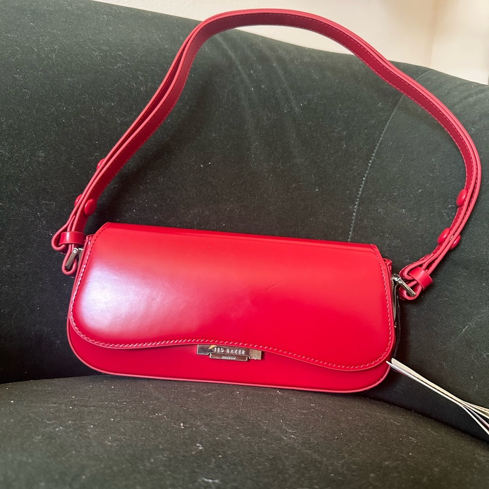 Ted Baker Red Shoulder Bag with Sleek Design